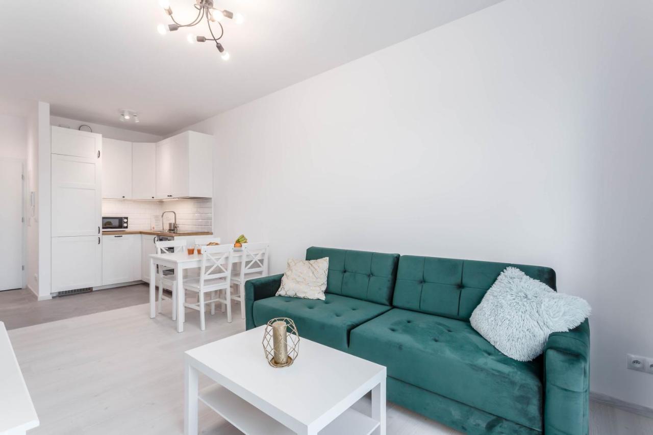 Chill Apartments Warsaw Airport Bagian luar foto