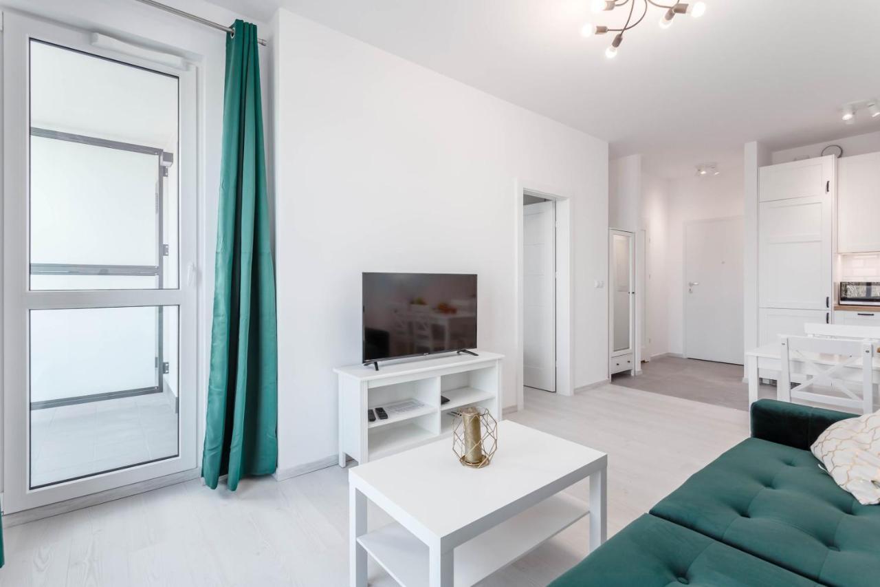 Chill Apartments Warsaw Airport Bagian luar foto
