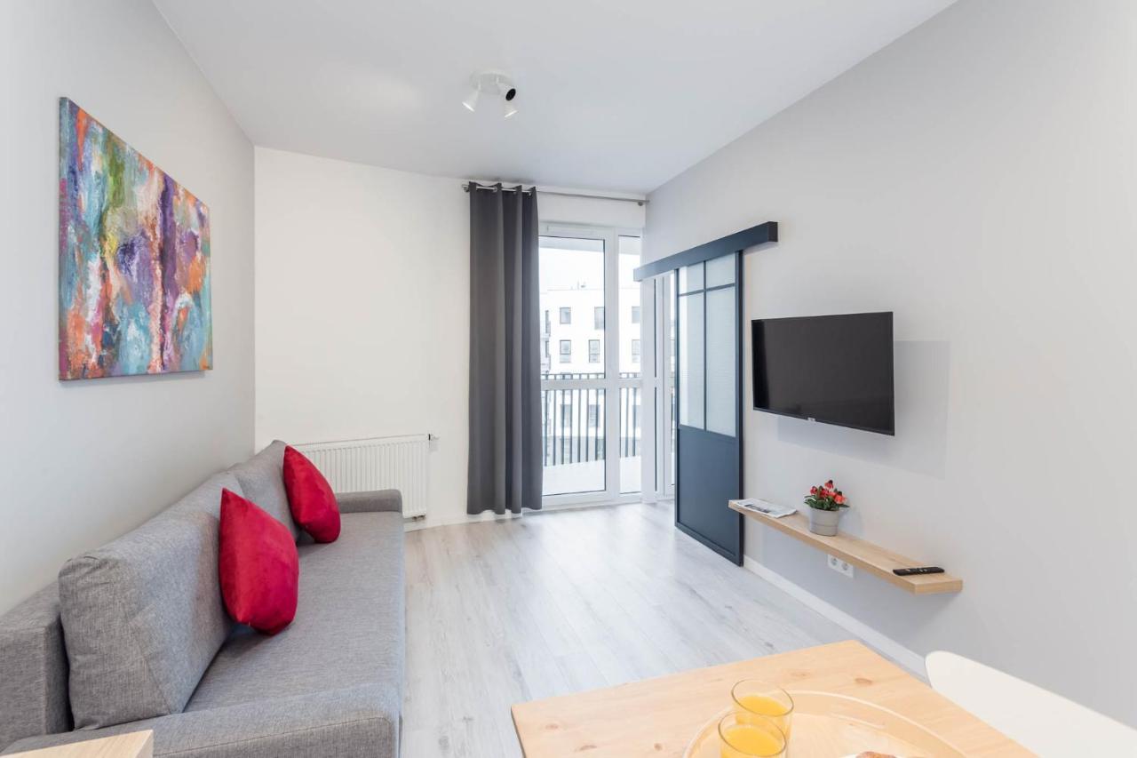 Chill Apartments Warsaw Airport Bagian luar foto