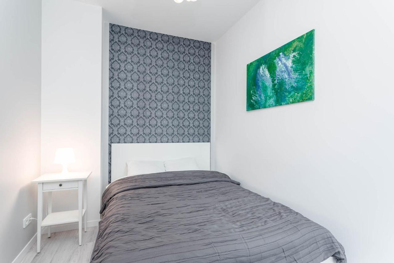 Chill Apartments Warsaw Airport Bagian luar foto